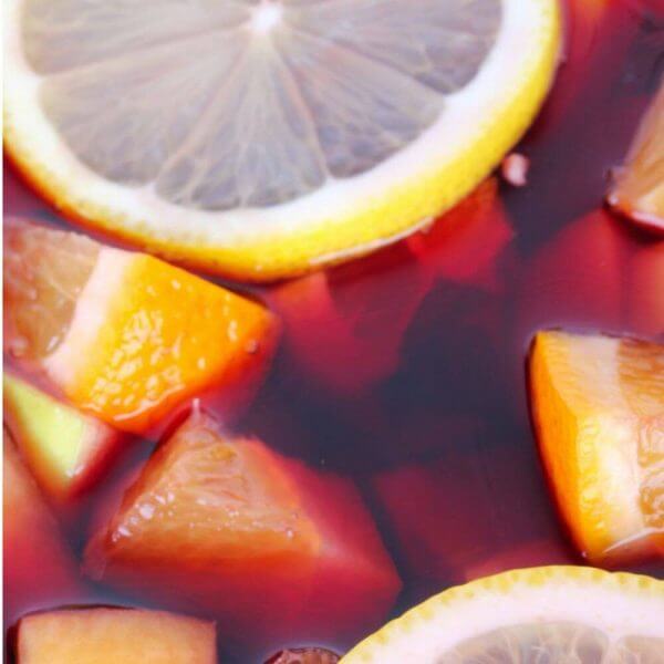 Sangria selber machen – bunte Früchte in frischer Sangria
