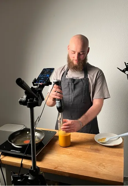 David Badorrey Martinez beim Kochen